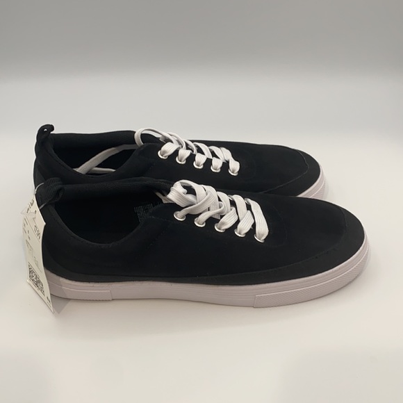 H&M KIDS CANVAS SNEAKERS - Picture 2 of 5